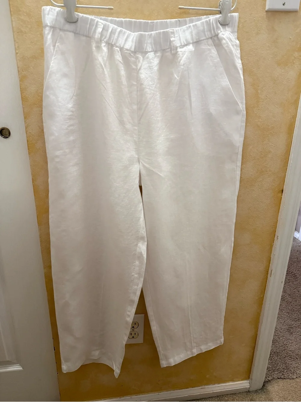 Quince White Linen-Blend Elastic Waist Chinos